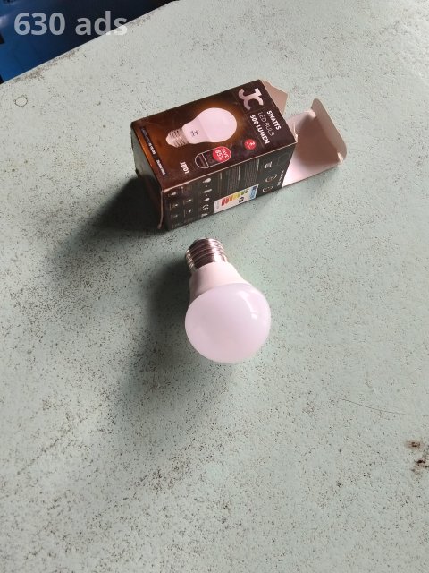 Swatts 500 Lumen LED Screw Type Bulb (E27) – Warm White